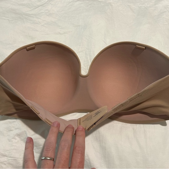 SOMA Enbliss Wireless Stay Put Multi-Way Strapless Bra - Picture 3 of 4